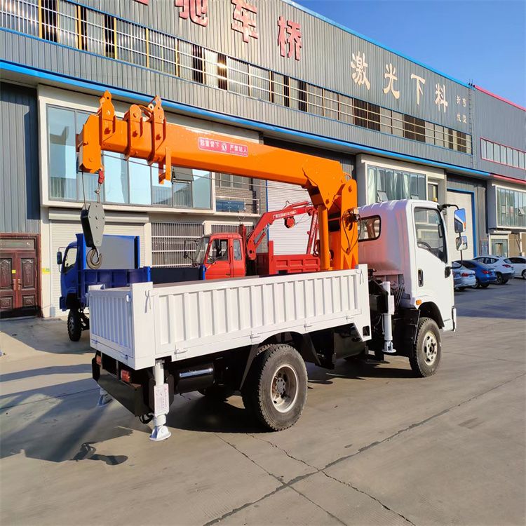 雁江区三轮随车吊定制 农用改装机自备吊中瑞长期出售