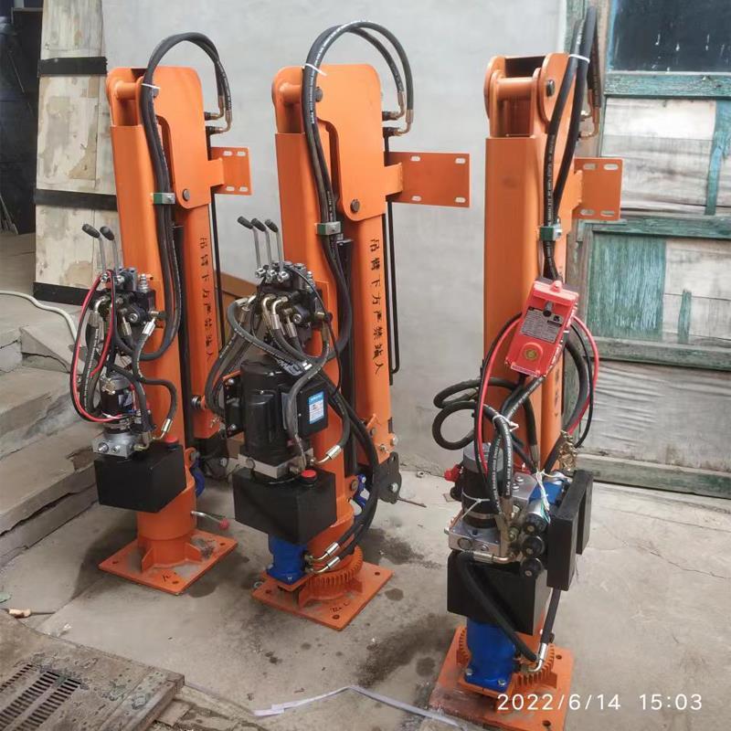 雁江区重汽蓝牌随车吊 3.2吨 国六动力强 液压驱动 农用自卸起重机